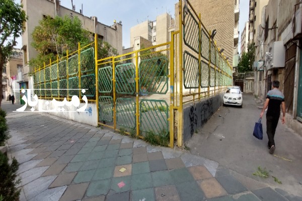 فروش زمین در تهران چهارراه ولیعصر ۶۶۲ متر قابل معاوضه-1