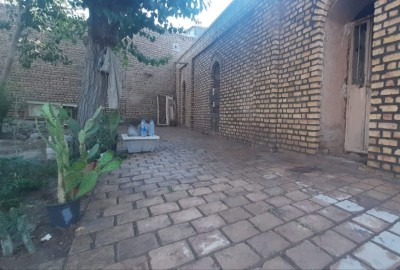 فروش زمین وخانه سنتی 1000 متری در روستای خاوه ورامین