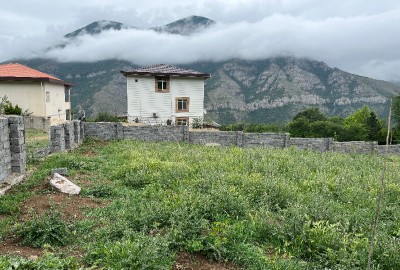 زمین ییلاقی در مرزن آباد روستای طویر 740 متر