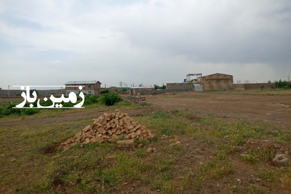 زمین مسکونی جاده قزوین رشت شهرک اروس آباد ۵۰۰ متر-1
