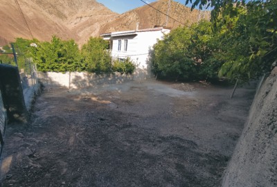 فروش زمین در البرز 400 متر جاده چالوس محله گرماب باغ لاله های سابق
