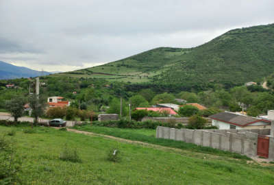 فروش زمین مسکونی گیلان ۳۲۰ متر رستم‌ آباد روستای جمشیداباد