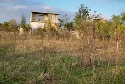 فروش زمین کلنگی شمال ۱۳۴ متر ساری روستای تلو باغ