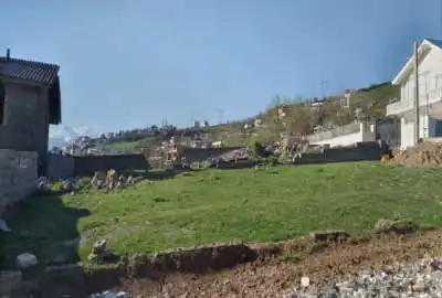 فروش زمین مسکونی شمال ۳۳۵ متر کلاردشت بنفشه ده