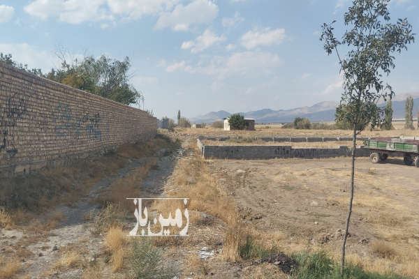 فروش زمین مسکونی مرکزی ۶۰۰ متر ساوه نوبران روستایی-1