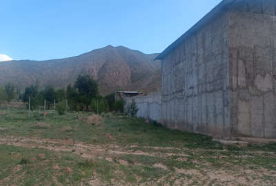 فروش زمین صنعتی دامداری مرکزی ۱۳۰۰ متر خنداب شرا روستای نعمتیه