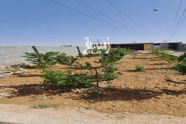 باغ ویلا نیمه ساز چهار دیواری فلاورجان زمینش ۴۰۰ متر-2