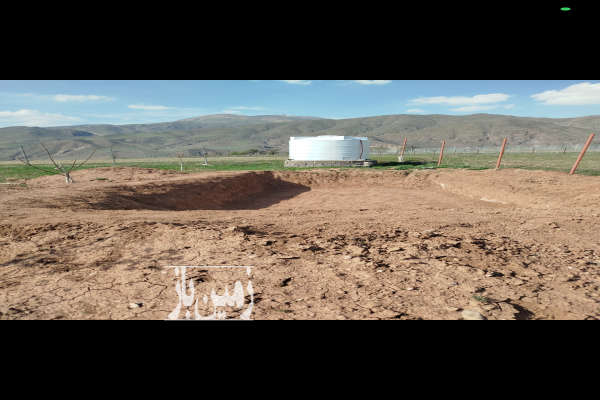 ۲۴۰۰ متر باغ ۳ ساله بادام در الموت روستای آیین-4