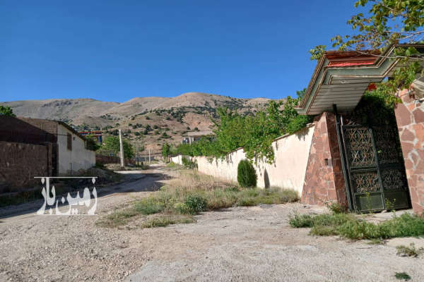 زمین مسکونی دارای خانه نیمه ساخته امین آباد-3