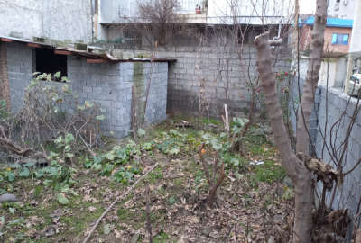 زمین مسکونی بر خیابان ۱۲متری ۱۰ متر بر بدون مزاحم