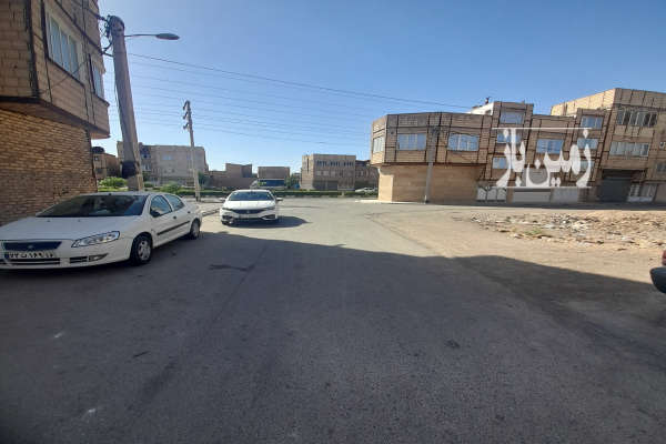 زمین مسکونی تجاری بر ۱۰ واقع در ۲۰ متری ولیعصر-3