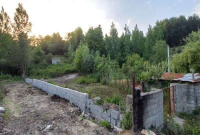 زمین ۵۰۰ متری داخل بافت لفور روستای بورخانی