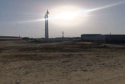 زمین ۹۰۰ متری صنعتی سر خط روبروی روستای کلل