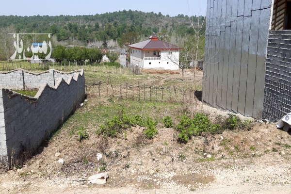 زمین مسکونی کنا جنگل بندپی غرب روستای میاندره ۱۵۰ متر-2