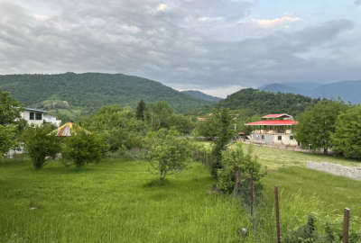زمین شهران روستای پنج خاله زمین چهار دیواری با ویو بینظیر