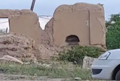 زمین ملک فرسوده واقع در روستای خور ۷۰۰ متری