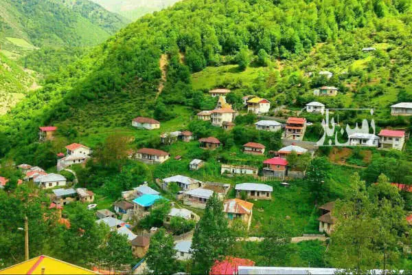 زمین مسکونی ۲۲۰ متر موقعیت عالی روستای ییلاقی ششرودبار - تصویر 4