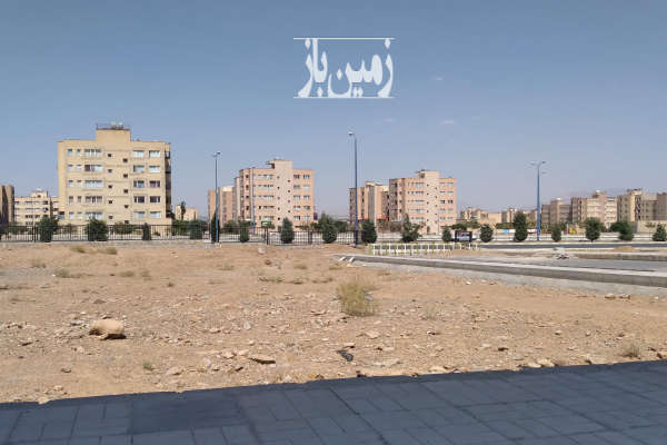 زمین ۳۰۰ متر معادل ۱۲ قصب در شهرک فولادشهر-1