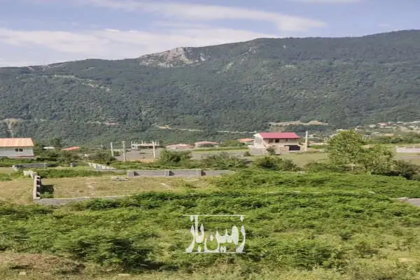 ۳۳۰ متر زمین واقع در روستای کارمزد با ویوی عالی - تصویر 1