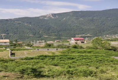 ۳۳۰ متر زمین واقع در روستای کارمزد با ویوی عالی