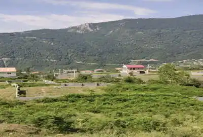 ۳۳۰ متر زمین واقع در روستای کارمزد با ویوی عالی