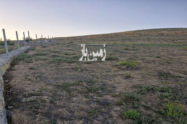 زمین باغی روستای ایوک ۱۲ کیلومتری جاده ملایر ۳۱۱۵ متری-1