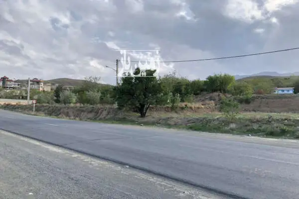 زمین کشاورزی ۱۲ هکتار بین باغ بهادران و روستای کرچکان پیچ چم تقی - تصویر 3