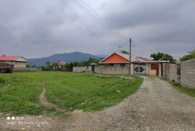 زمین مسکونی ۳۰۰ متر روستای گشتکرد محله با نامه بنیاد