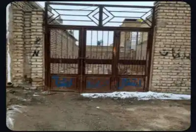 زمین ۱۴۰ متر مسکونی پای اهن کوچه ۱۶ متری