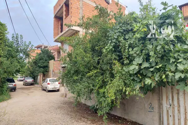 زمینی مسکونی در ابتدای ذغالچال با سند تک برگ ۲۲۰ متری - تصویر 2