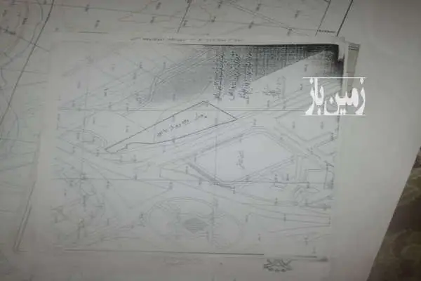 فروش زمین ۹۲۰۰ متری با کاربری صنعتی بر میدان نماز - تصویر 2