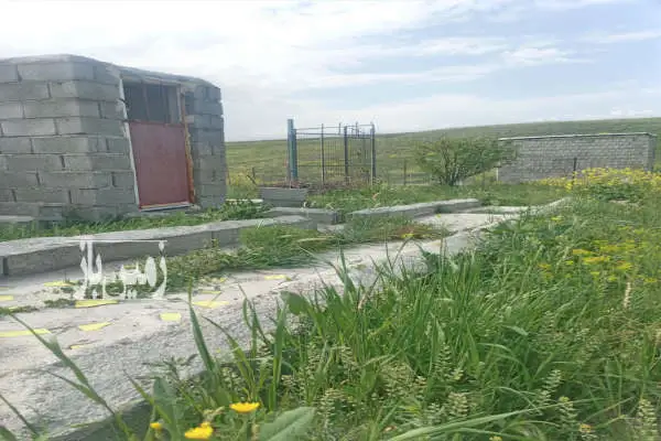 زمین باغی در ۹ کیلومتری اهربه سمت مشکین - تصویر 1