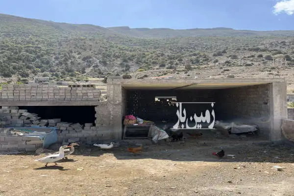 صدوهفتاد متر زمین با ساختمان نیمه کاره در منطقه پنجاب روستای گلاز - تصویر 4