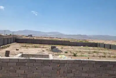 ۶۰ قصب زمین واقع در شاهرخ اباد کرمان