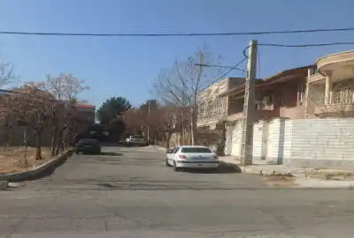فروش ۳۰۰ متر زمین ویلایی سنددار با جواز ساخت