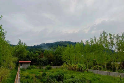 ۳۰۰ متر مسکونی در روستای سقالکسار دور دیوار شده