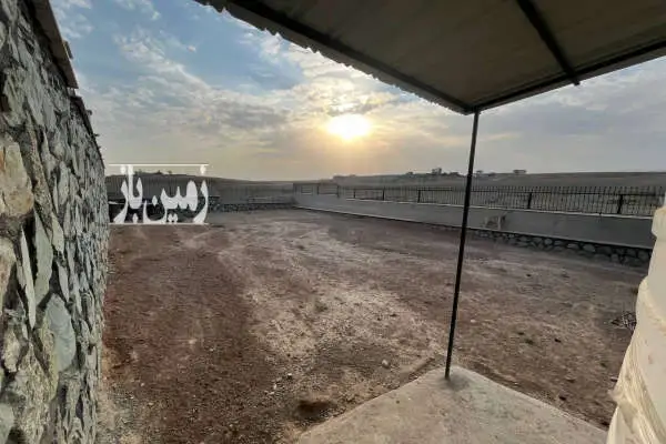 ۴۳۸ متر زمین باغ چهار دیواری شده درب پارکینگی و عابر جداگانه - تصویر 4