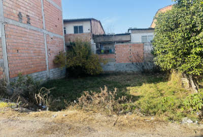 زمین مسکونی ۱۵۲ متر در کمربندی جنوبی قابل ساخت