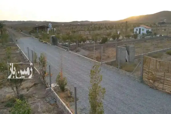 باغچه در مجتمع ویلایی در زمین انجلس شهریار ۴۵۰ متر - تصویر 1