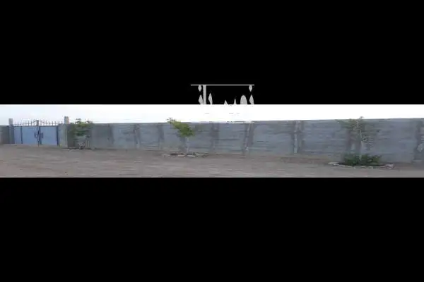 زمین چهاردیواری با درب و بشنه کاری استخر کشاورزی و درختان مثمر - تصویر 2