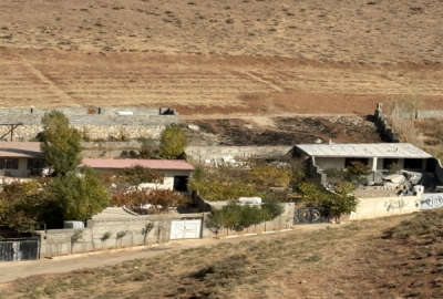 زمین ۲۶۵ متر همراه چاه اب و درختهای میوه روستای دانا