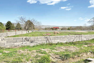 ۲۰۰ متر زمین مسکونی چهار دیواری روستای مقصودبیک
