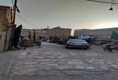 زمین تجاری به متراژ ۹۴۳ متر واقع در خیابان پارساییان
