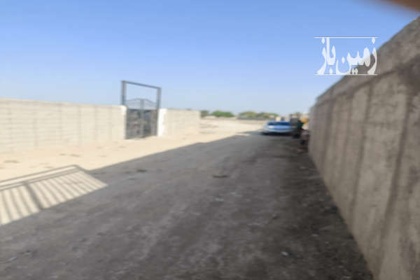 زمین باغی چهار دیواری با درب بزرگ ماشین رو وهن آباد ۶۰۰ متر-2