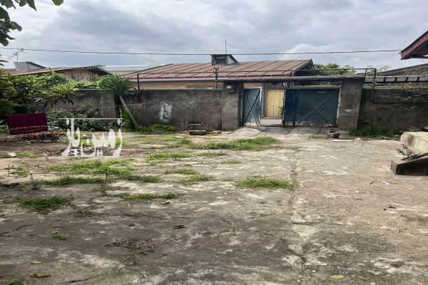 زمین با خانه ویلایی فروشی ۳۳۰ متری جانبازان خیابان پرند-2