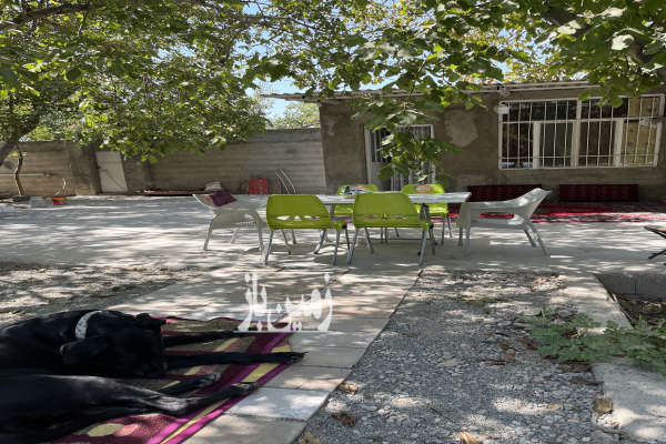 باغ میوه استخردار و خانه باغ دارای انواع میوه روستای آران-1