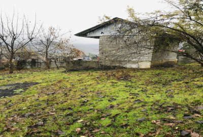 زمین مسکونی ۴۰۴ متری سند تک برگ همراه پروانه ساخت