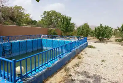 باغ ۲۴۰۰ متر در تیران خیابان طالقانی