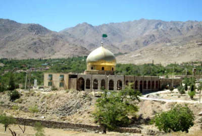 زمین بنادک سادات ۲۶۰ متر دوکله و ماشین رو