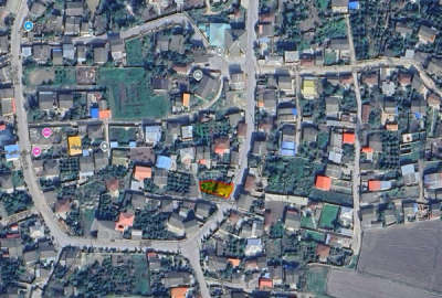 زمین ۳۰۰ متر روستای زینوند مسکونی به همراه حیاط و باغ